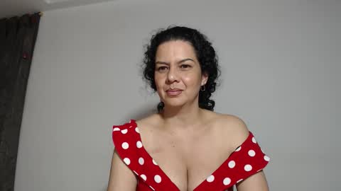 sharickleon11 online show from September 23, 1:21 am