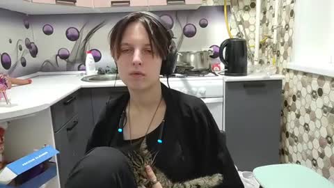 Sara online show from June 19, 6:36 pm
