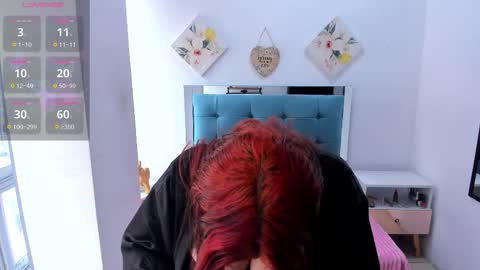 Camila online show from December 4, 1:44 pm