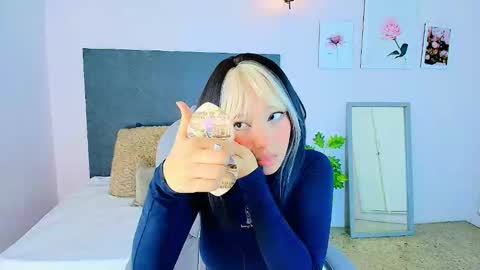 sharon_rosse__ online show from October 14, 12:30 pm