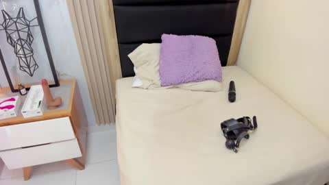 M A G N O  online show from November 15, 3:35 pm