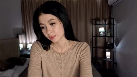 Lily online show from October 17, 6:34 pm
