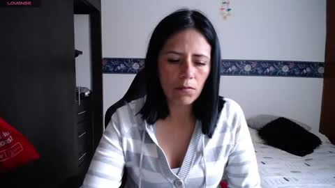 Snapshot of sharoon__cherry_ chatting on September 19, 12:09 pm sharon online show from September 19, 12:09 pm