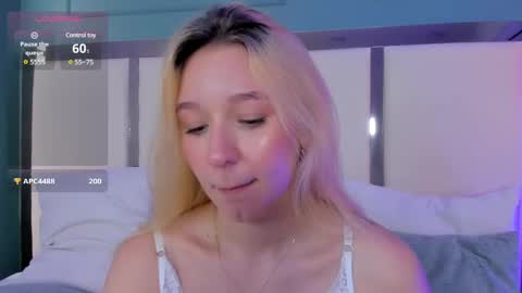 Shantall online show from February 25, 8:42 pm