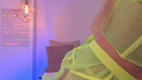 Shantall online show from October 18, 5:00 am