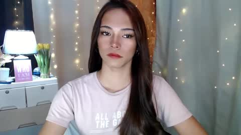 Snapshot of shawntel_cutiee chatting on December 3, 3:15 am shawniee 3 online show from December 3, 3:15 am
