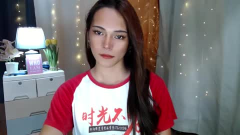 Snapshot of shawntel_cutiee chatting on December 6, 4:52 am shawniee 3 online show from December 6, 4:52 am