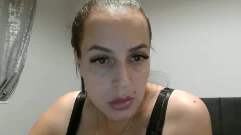 Snapshot of shawtlana chatting on October 24, 1:17 am shawtlana online show from October 24, 1:17 am