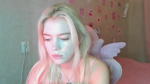 Lola online show from September 11, 5:36 pm