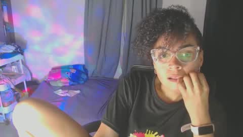 Snapshot of shayna_cute chatting on February 8, 4:14 am Shayna online show from February 8, 4:14 am