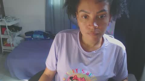 Snapshot of shayna_cute chatting on February 20, 7:52 pm Shayna online show from February 20, 7:52 pm