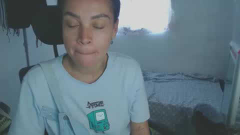 Shayna online show from April 16, 9:39 pm