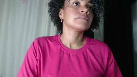 Snapshot of shayna_cute chatting on January 1, 11:40 pm Shayna online show from January 1, 11:40 pm