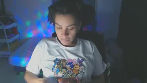 Snapshot of shayna_cute chatting on February 22, 11:57 pm Shayna online show from February 22, 11:57 pm