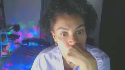 Snapshot of shayna_cute chatting on February 21, 4:40 am Shayna online show from February 21, 4:40 am