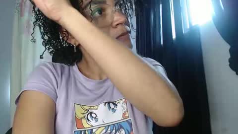 Snapshot of shayna_cute chatting on December 30, 5:12 pm Shayna online show from December 30, 5:12 pm