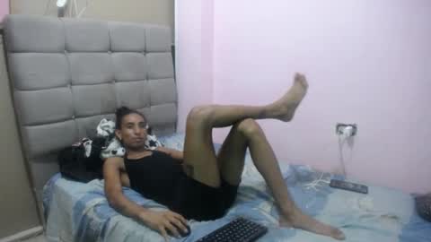 shayra33x online show from October 7, 12:39 am
