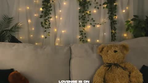 Anika online show from October 10, 1:28 pm