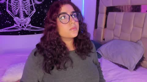 Heidy  online show from December 29, 8:44 am