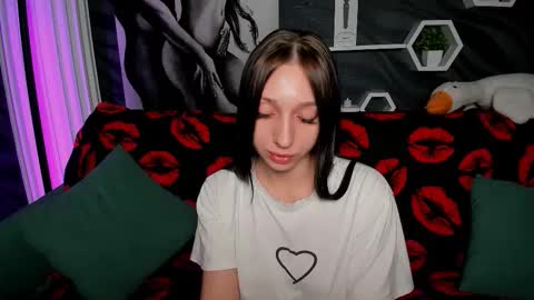 sheillawood online show from October 22, 12:47 am