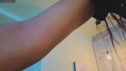 sheilly_brown online show from July 2, 7:30 pm