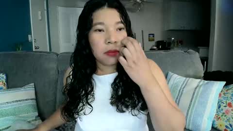 sheilyn_smith online show from May 17, 6:33 am