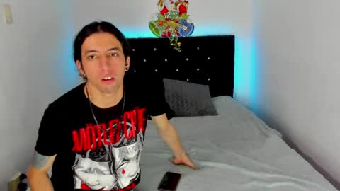 Snapshot of shelby__loveshow chatting on December 16, 3:19 am shelby__loveshow online show from December 16, 3:19 am