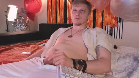 Vincente online show from November 1, 11:37 pm