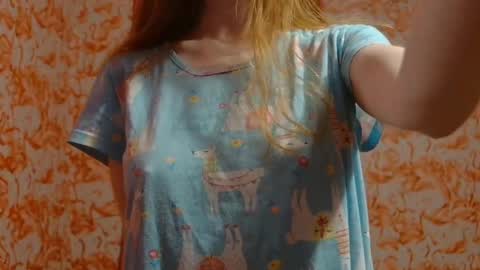 Erika online show from December 7, 3:31 am
