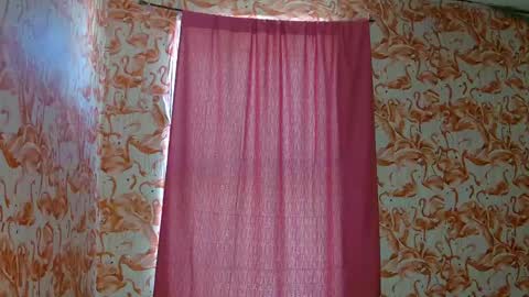 Erika online show from April 26, 6:05 pm