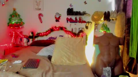 Snapshot of sherahade chatting on December 23, 4:17 pm shera hade online show from December 23, 4:17 pm