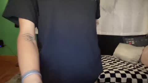 Snapshot of shereallyreal chatting on January 6, 5:52 am Jem online show from January 6, 5:52 am