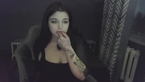 sheril_belton online show from November 19, 9:13 pm