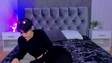 Sherry online show from December 6, 8:32 am