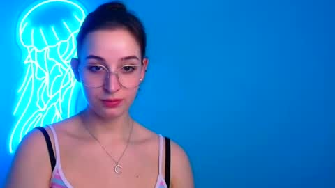 Snapshot of sheryl_sweet chatting on March 5, 7:17 pm Sheryl online show from March 5, 7:17 pm