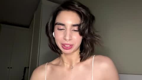 Amy online show from May 11, 2:45 pm