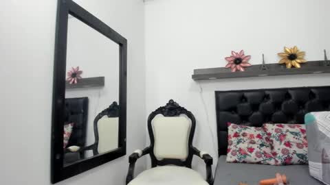 sheryn_brown1 online show from October 4, 12:14 pm