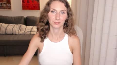 Snapshot of shesleepsnaked chatting on September 13, 7:38 pm shesleepsnaked online show from September 13, 7:38 pm