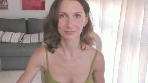 shesleepsnaked online show from October 8, 4:02 pm