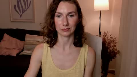 Snapshot of shesleepsnaked chatting on January 15, 10:35 pm shesleepsnaked online show from January 15, 10:35 pm