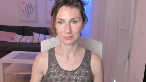 Snapshot of shesleepsnaked chatting on March 12, 5:17 pm shesleepsnaked online show from March 12, 5:17 pm