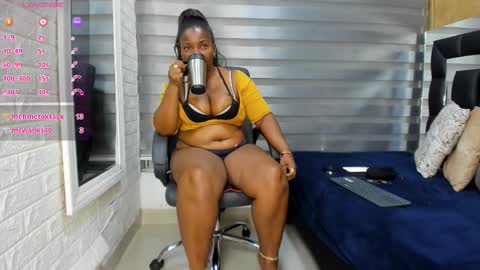 sheyla__ebony online show from February 17, 12:42 am