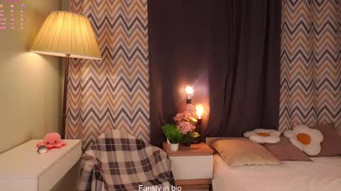 Iris online show from October 19, 11:15 am