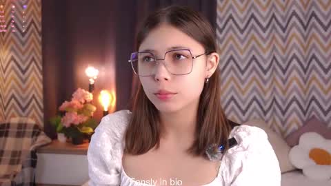 Iris online show from October 15, 11:11 am