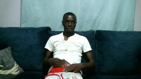 Snapshot of shikwekwe chatting on February 2, 10:39 pm Collorewamadeals online show from February 2, 10:39 pm