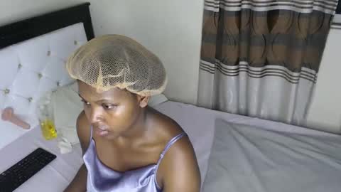 shinadee online show from November 17, 3:36 pm