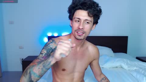 Lindsay  Damon online show from December 18, 9:25 am