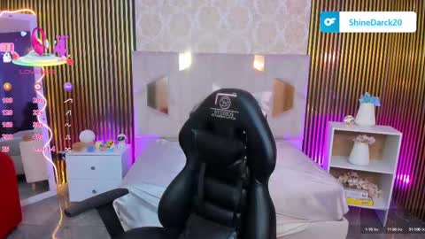 shinedark_tay online show from September 18, 3:32 am