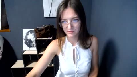 Jesica online show from July 3, 7:46 am