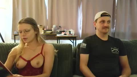 shinyandused online show from September 24, 5:19 pm